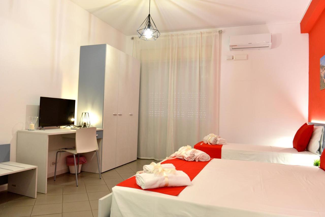 Terre Di Sicilia Hotel Катания Екстериор снимка