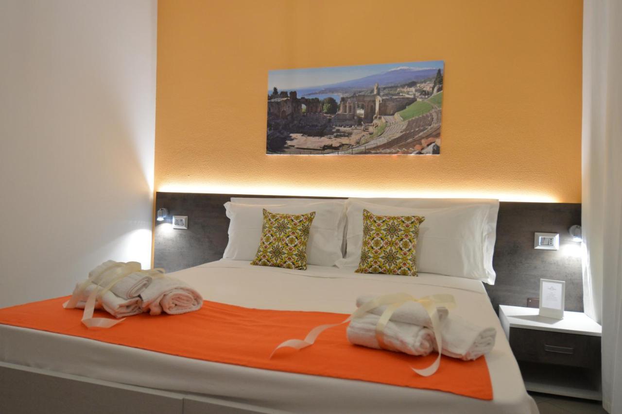 Terre Di Sicilia Hotel Катания Екстериор снимка