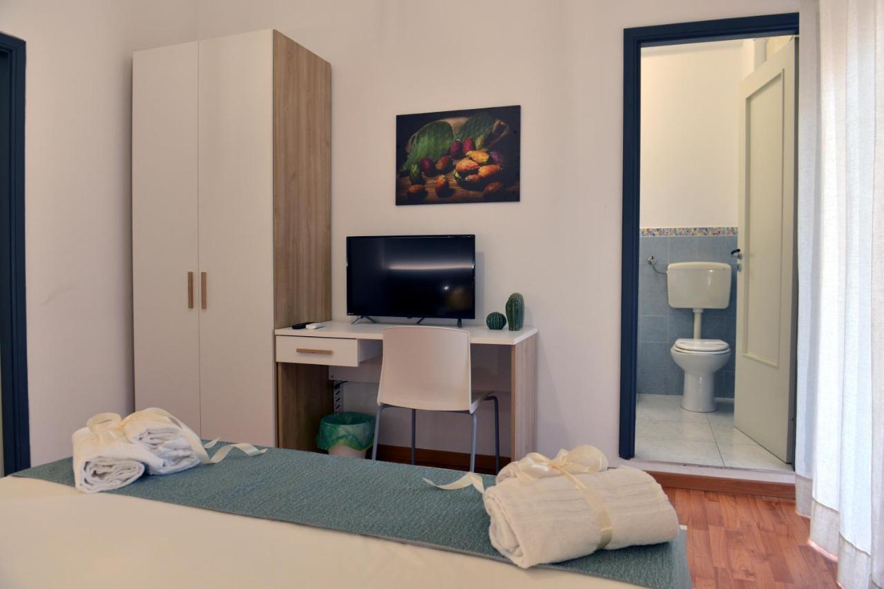 Terre Di Sicilia Hotel Катания Екстериор снимка